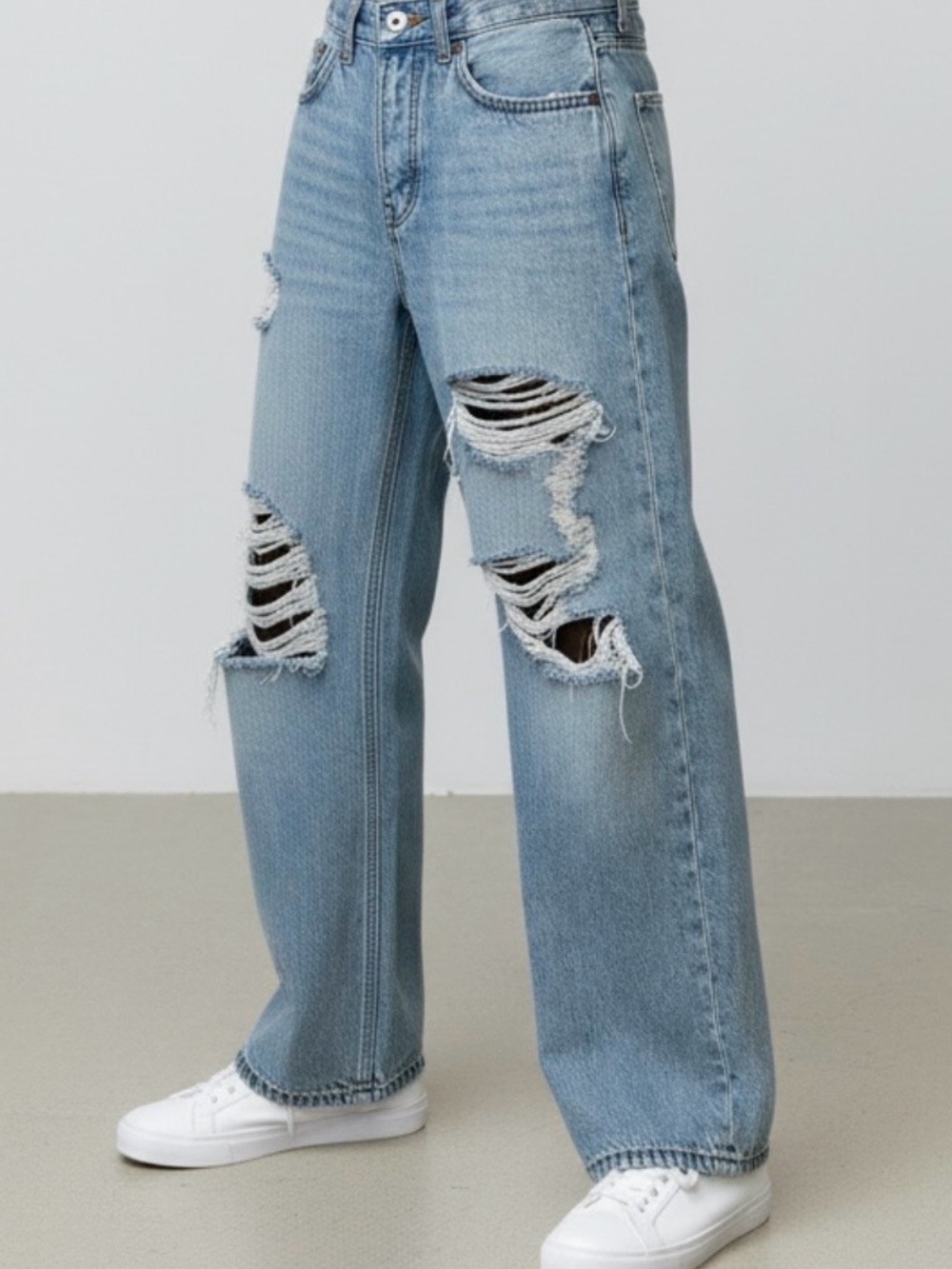 Aeropostale Light Blue Distressed 90’s Baggy Jeans size 000 Reg